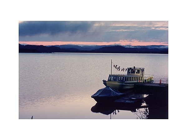 朱鞠内湖一周遊覧船