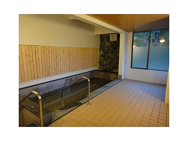 占冠 湯の沢温泉 森の四季